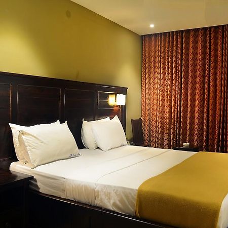 Ranis Grand Hotel Coimbatore Bagian luar foto
